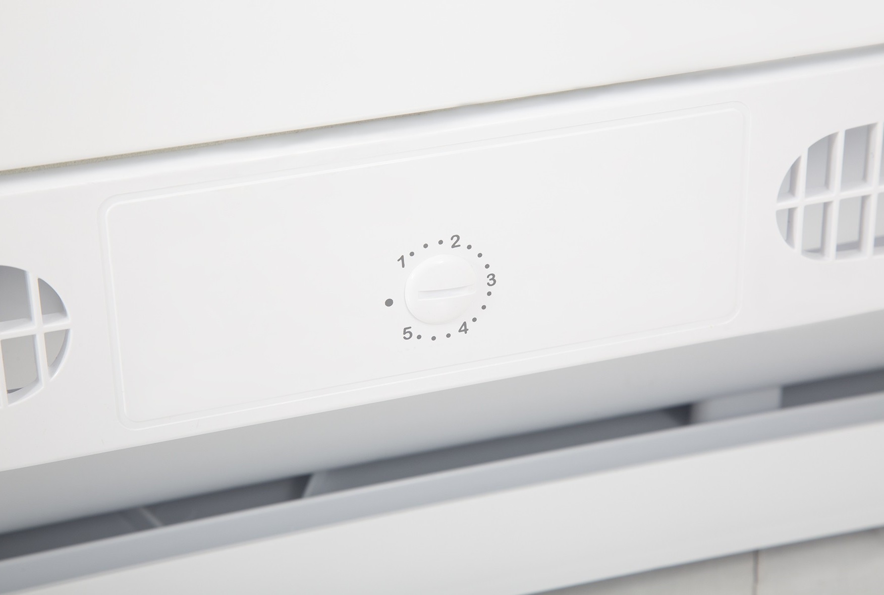 Морозильна камера InterLine FTS 520 MWZ WA+ - изображение 2