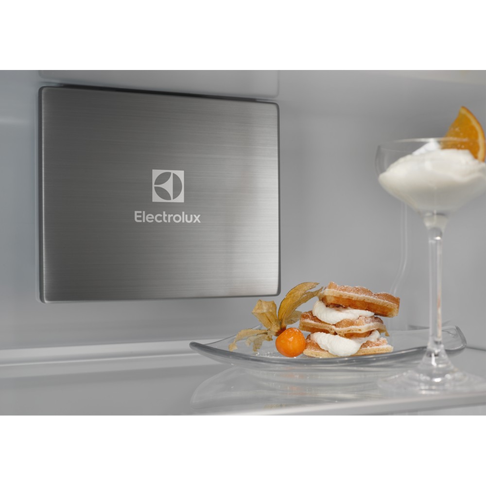 Холодильник Electrolux ENP7TD75S - изображение 5