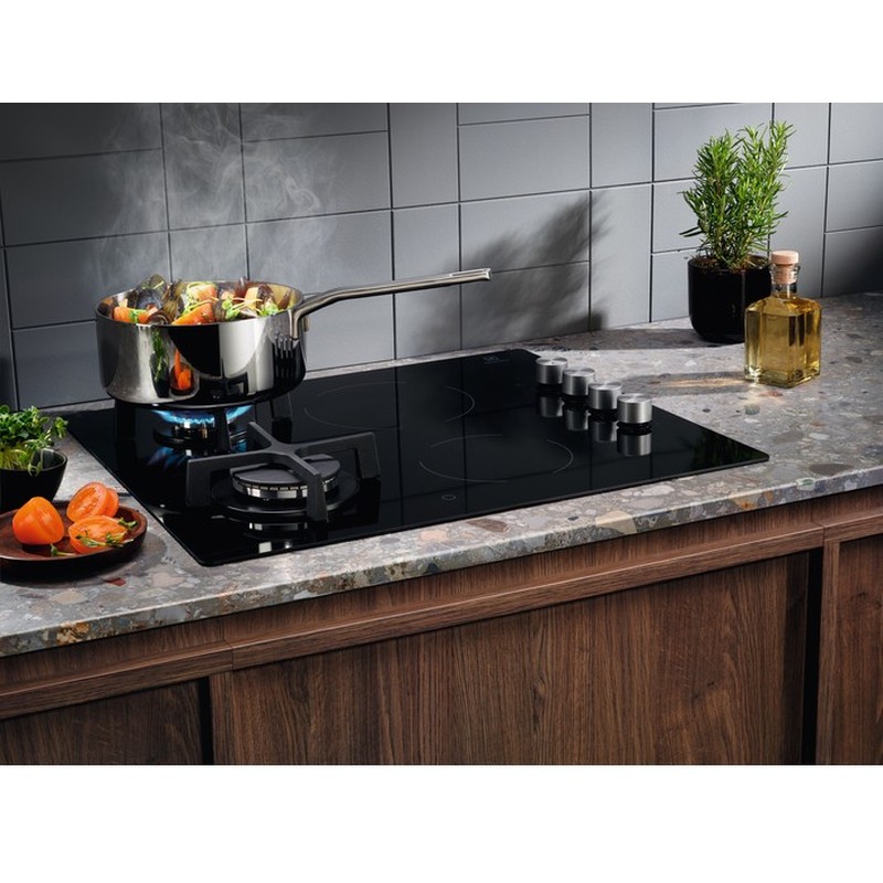 Варочная поверхность Electrolux EGE6172NOK - изображение 5