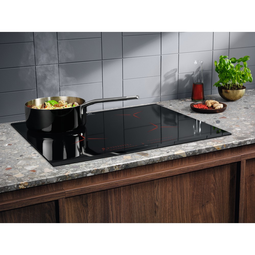Варочная поверхность Electrolux EIP6446 - изображение 6