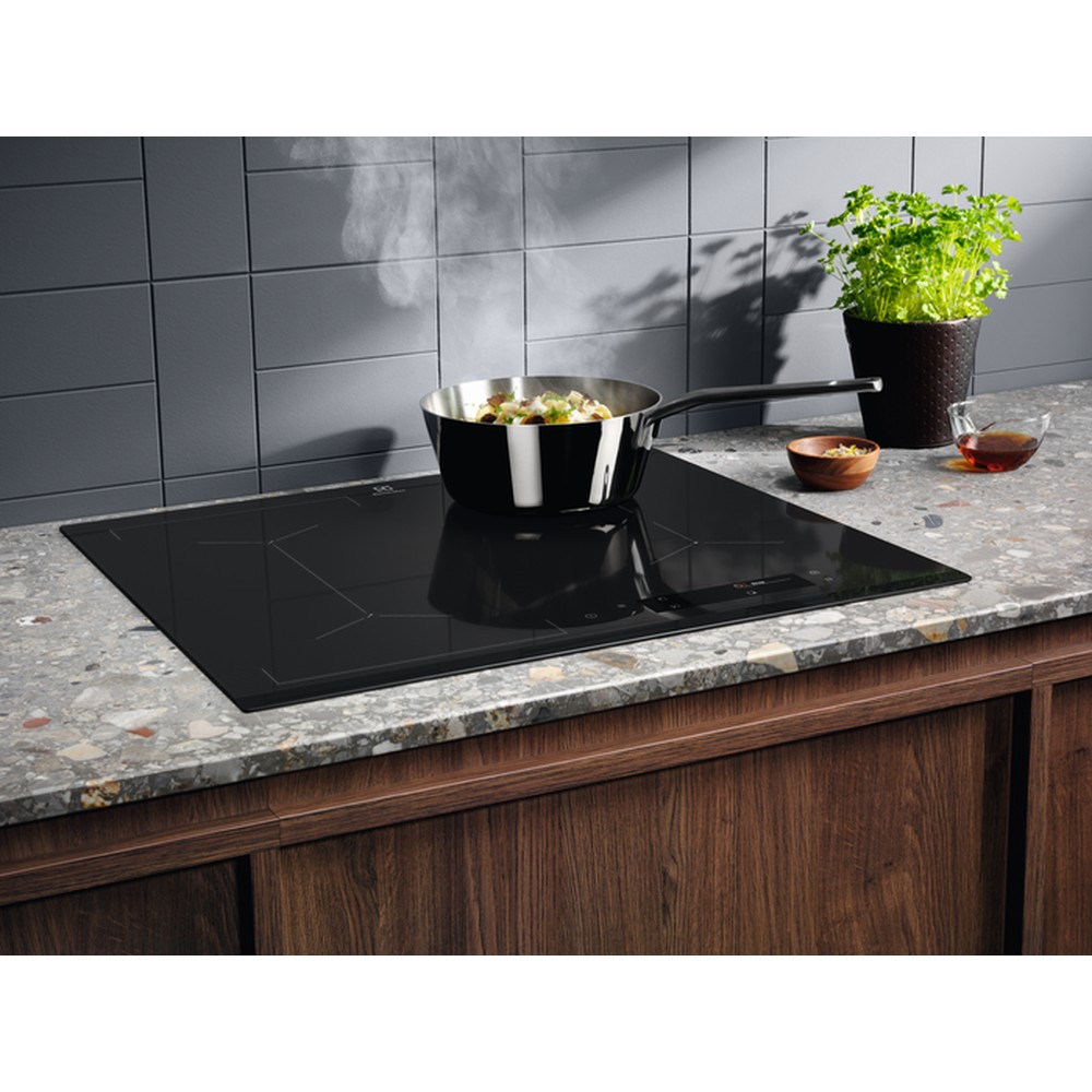 Варочная поверхность Electrolux EIS6648 - изображение 8
