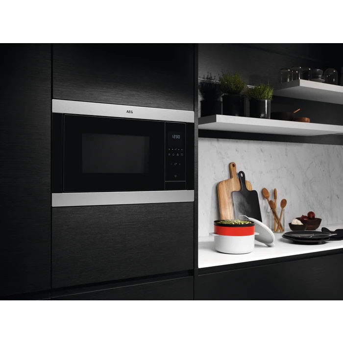 Мікрохвильова піч AEG MSB2547D-M - изображение 5