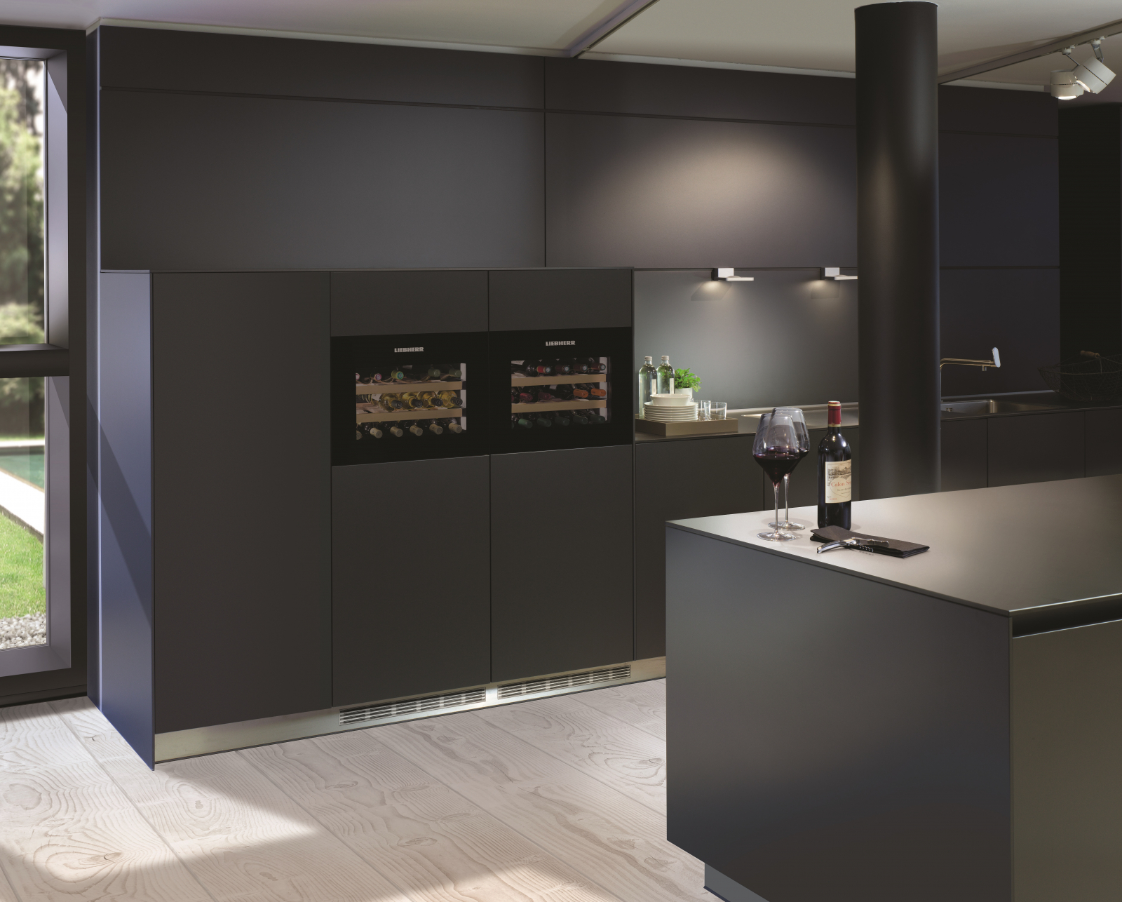 Винна шафа Liebherr WKEgb 582 - изображение 7