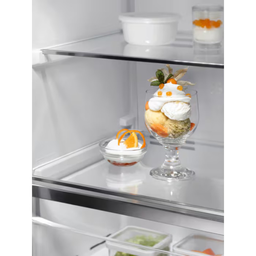 Морозильная камера Electrolux LUS7ME28X - изображение 4